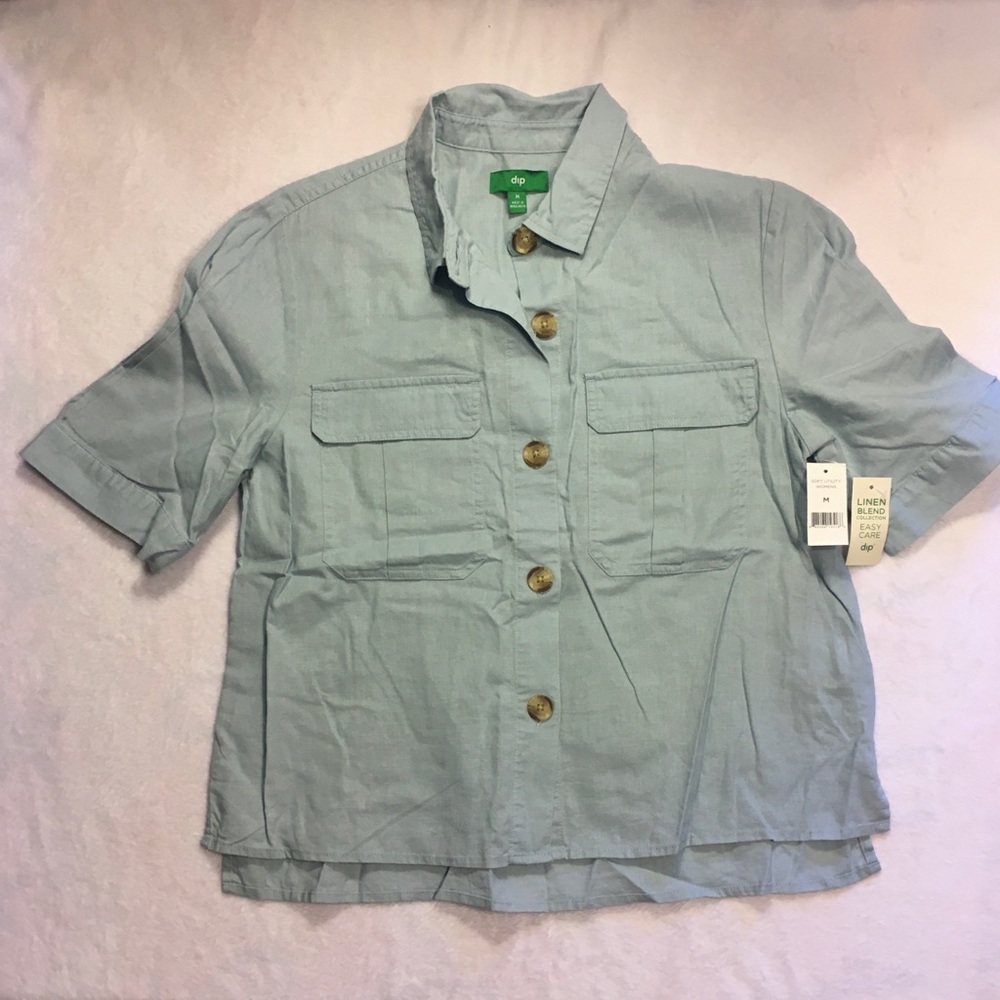 NWT Women’s DIP‎ top Button up M